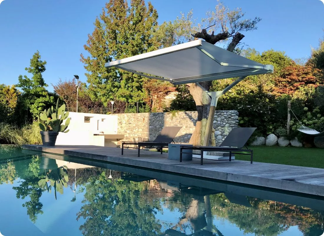 Gazebo a bordo piscina