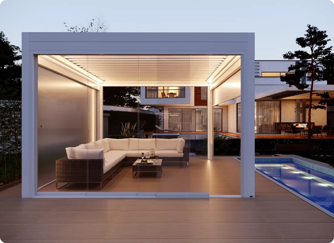 Pergola lato piscina